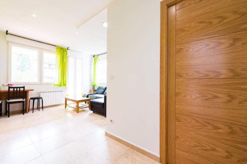 Apartamento Departamento Valera Madrid Exterior foto