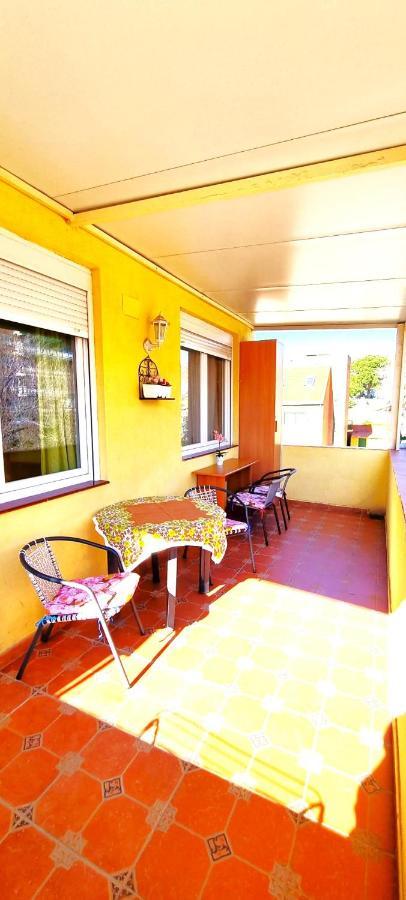 Apartamento Departamento Valera Madrid Exterior foto
